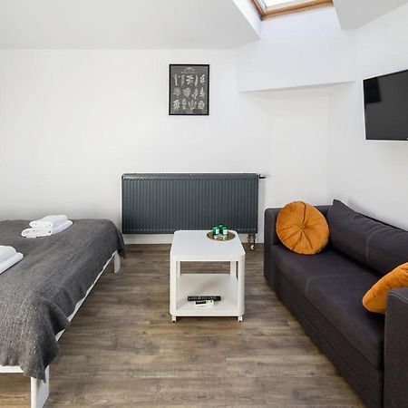 Modern Aparment In The Very Central Location 19 Красков Екстериор снимка